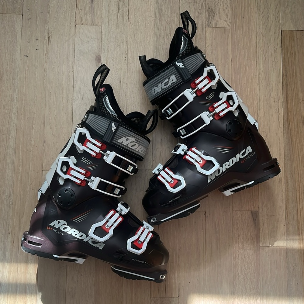 Nordica Strider W 95 Freeride Ski Boots 2023